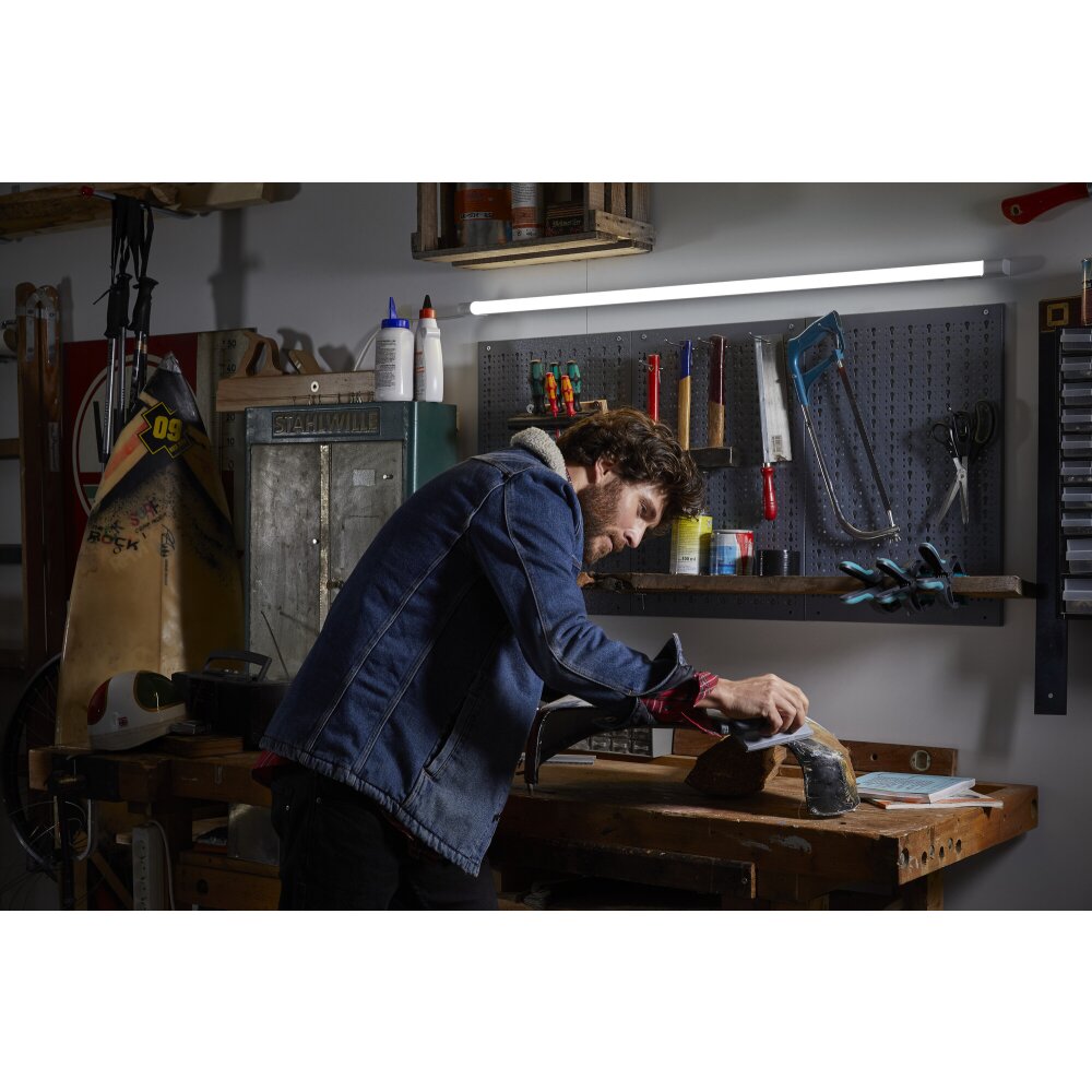 LEDVANCE VALUE BATTEN Unterbauleuchte Silber, 1-flammig main product photo