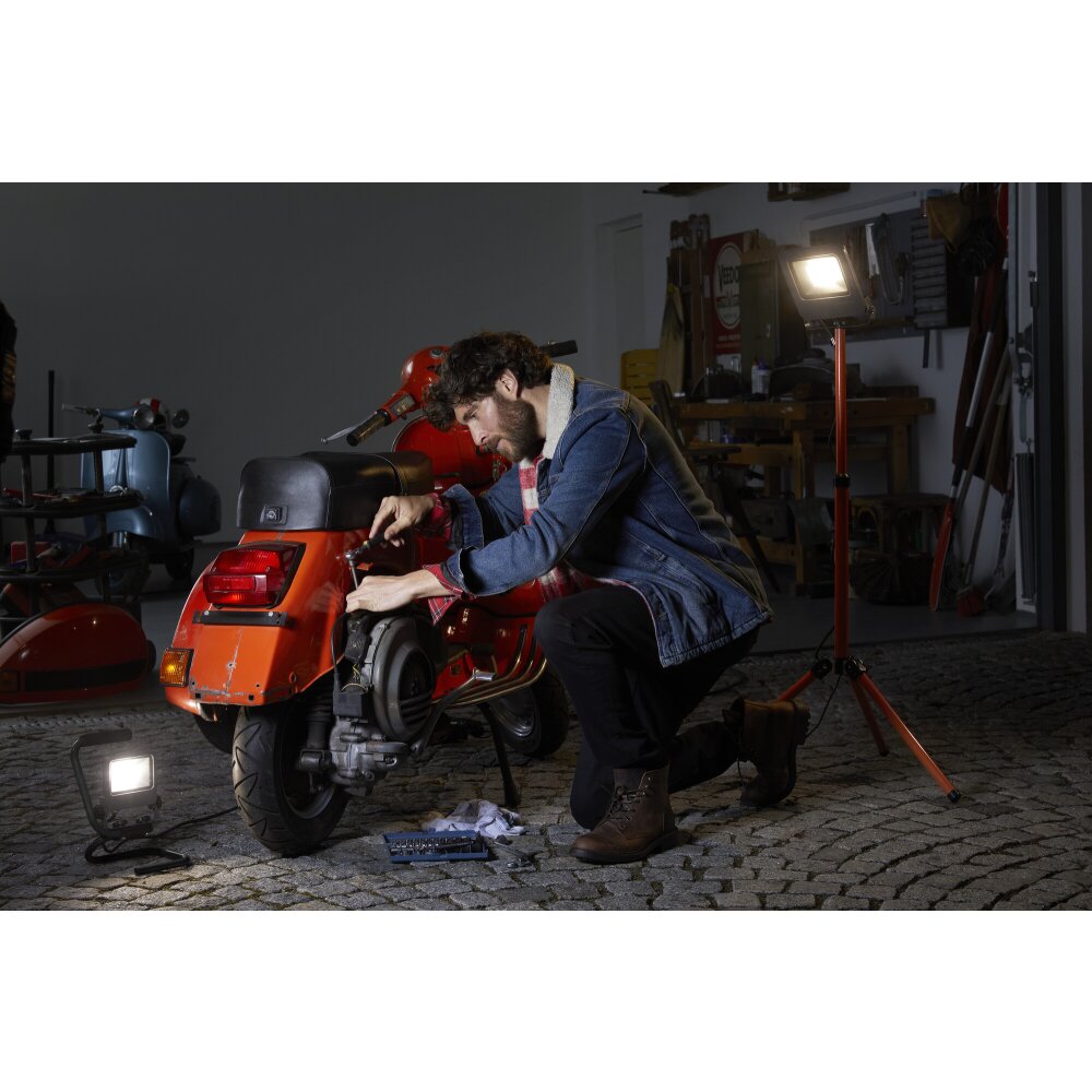 LEDVANCE WORKLIGHTS Gartenstrahler Grau, 1-flammig